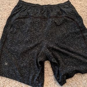 Mens Lululemon pace breaker shorts medium unlined